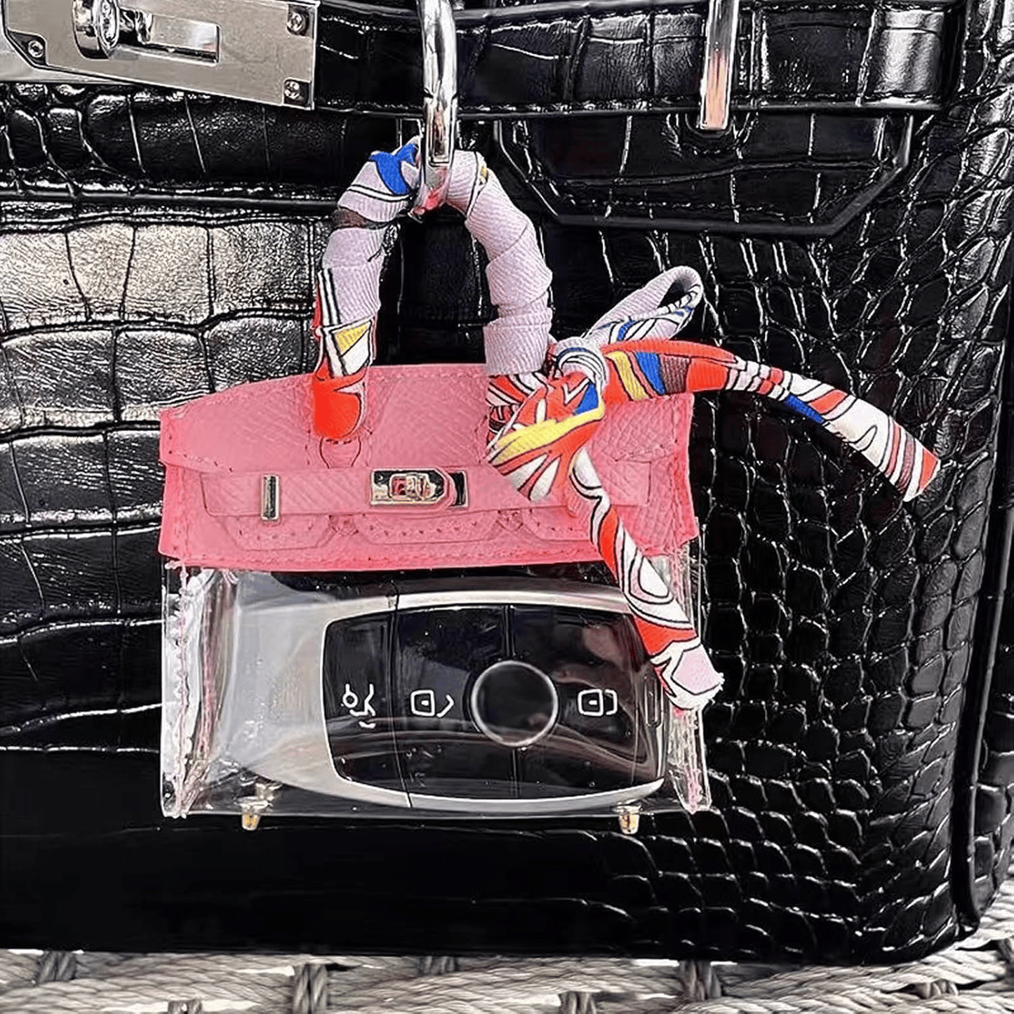 Cute Car Keychain Bag for Women 🚗💖 Elegant Handbag-like Key Fob Case & Small Wallet 👜